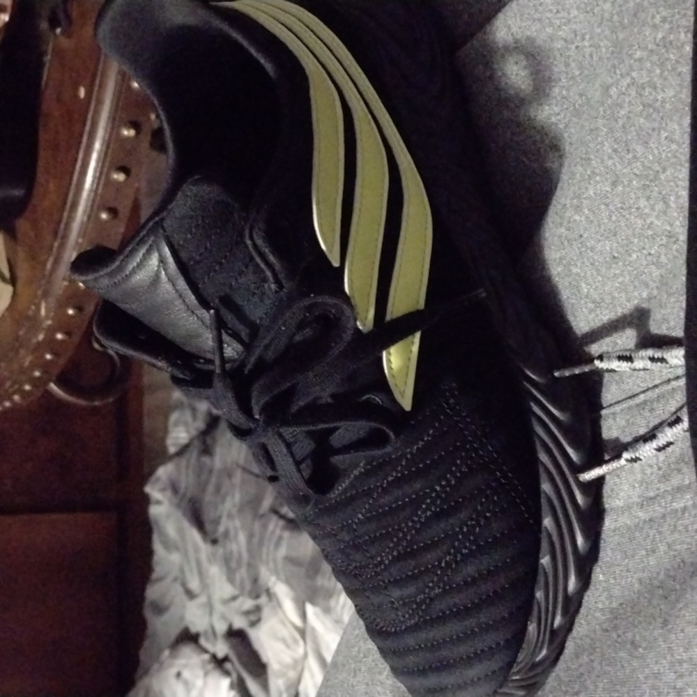 Sobakov adidas tennis shoes